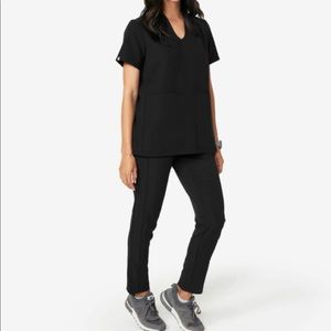 1 Pair of FIGS Tidore black skinny scrub pants